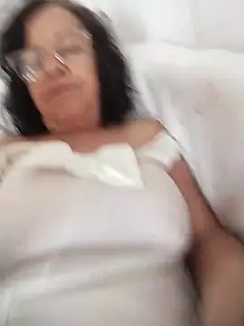 Snapshot of mariy522 chatting on November 10, 10:42 am mariy522 online show from November 10, 10:42 am