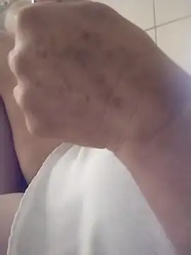 Snapshot of mariy522 chatting on October 10, 12:17 pm mariy522 online show from October 10, 12:17 pm