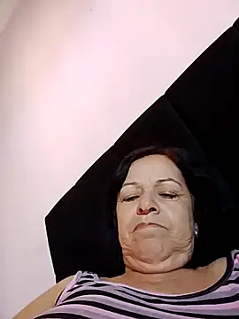 Snapshot of mariy522 chatting on July 15, 4:14 pm mariy522 online show from July 15, 4:14 pm