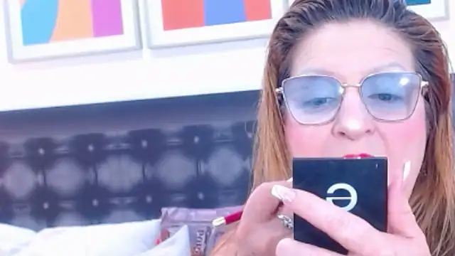 sandra 20 online show from November 12, 10:52 am