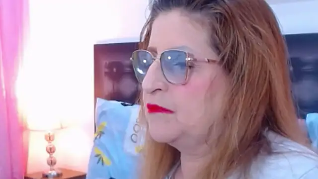 sandra 20 online show from November 10, 10:42 am