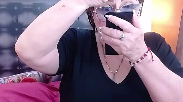 sandra 20 online show from October 16, 10:34 am