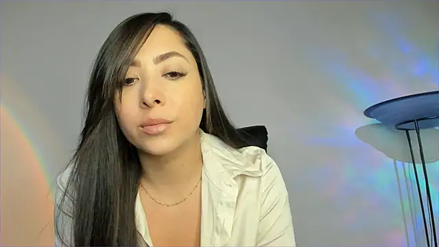 Mila  Paramo online show from September 30, 11:44 pm