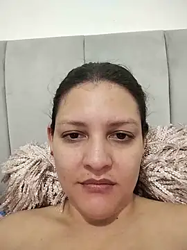 Snapshot of Mia_Hampton chatting on June 12, 6:49 pm Mia Hampton online show from June 12, 6:49 pm