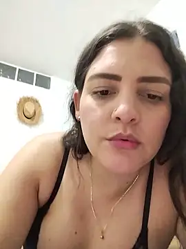 Snapshot of Mia_Hampton chatting on May 30, 8:03 pm Mia Hampton online show from May 30, 8:03 pm