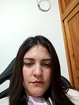 Snapshot of Mia_Hampton chatting on December 2, 11:17 pm Mia Hampton online show from December 2, 11:17 pm