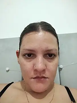 Snapshot of Mia_Hampton chatting on May 28, 3:40 pm Mia Hampton online show from May 28, 3:40 pm