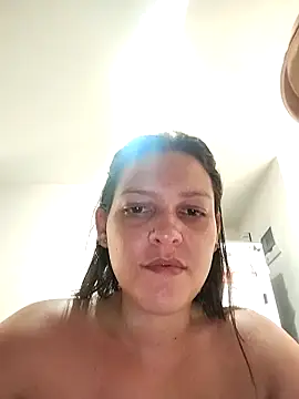 Snapshot of Mia_Hampton chatting on February 16, 5:48 pm Mia Hampton online show from February 16, 5:48 pm