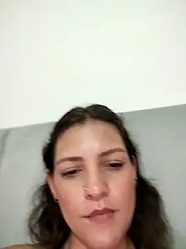 Snapshot of Mia_Hampton chatting on March 13, 12:27 am Mia Hampton online show from March 13, 12:27 am