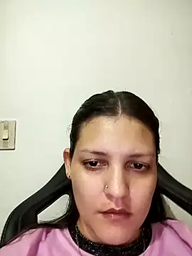 Mia Hampton online show from January 6, 11:42 pm