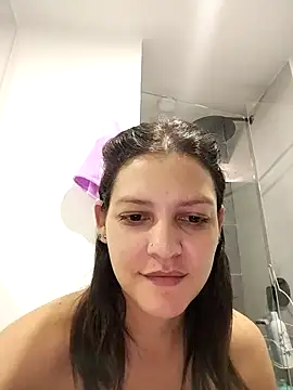 Snapshot of Mia_Hampton chatting on February 15, 8:12 pm Mia Hampton online show from February 15, 8:12 pm