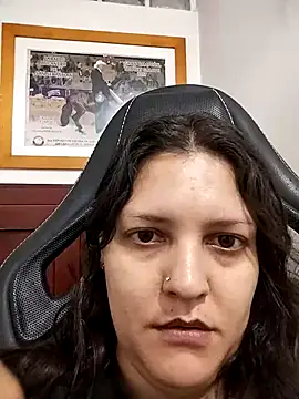 Mia Hampton online show from February 12, 4:51 pm