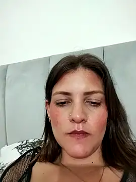 Snapshot of Mia_Hampton chatting on March 14, 11:53 pm Mia Hampton online show from March 14, 11:53 pm