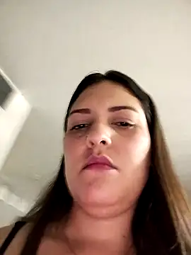 Mia Hampton online show from February 19, 7:11 pm