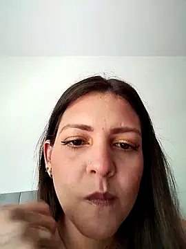 Snapshot of Mia_Hampton chatting on March 9, 6:32 pm Mia Hampton online show from March 9, 6:32 pm