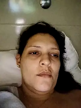 Snapshot of Mia_Hampton chatting on October 1, 8:24 pm Mia Hampton online show from October 1, 8:24 pm