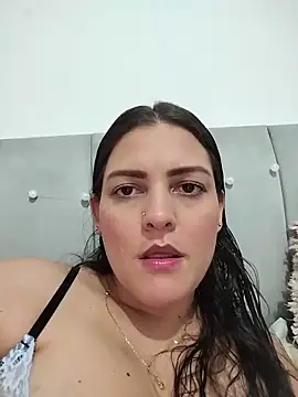 Mia Hampton online show from May 26, 10:08 pm