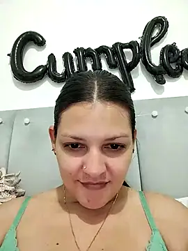 Mia Hampton online show from February 28, 5:56 pm