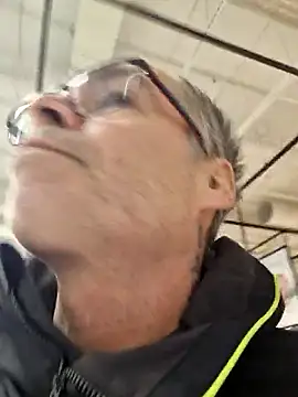 Snapshot of DarrenSullivanSlut chatting on February 18, 12:12 pm DarrenSullivanSlut online show from February 18, 12:12 pm