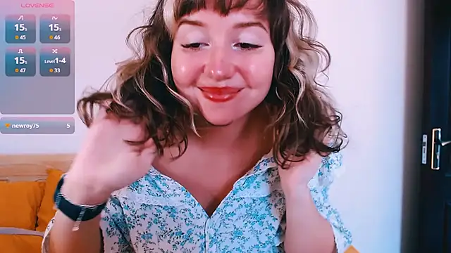 Cosmo Riri online show from February 9, 5:49 am