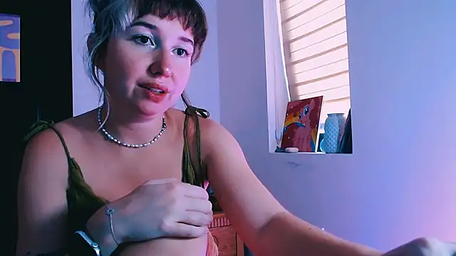 Cosmo Riri online show from March 23, 4:56 am