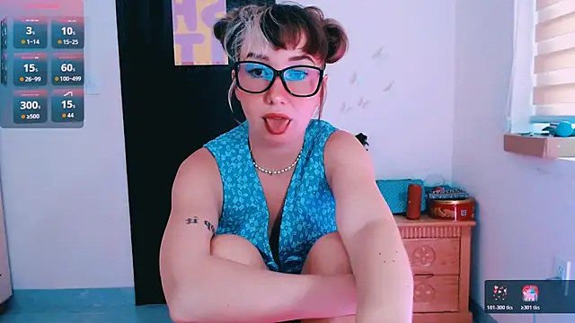 Cosmo Riri online show from March 19, 6:57 am