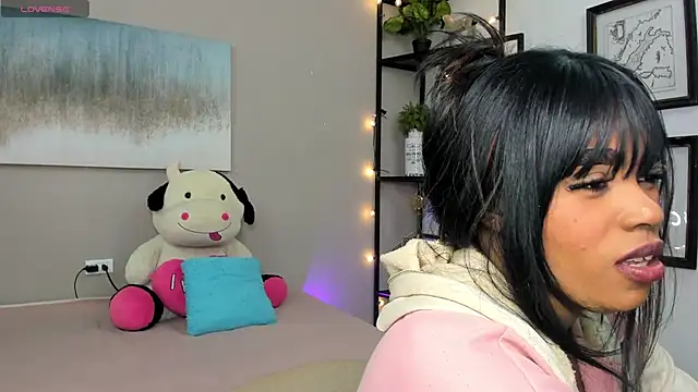 Briana Wells  online show from April 13, 12:53 pm