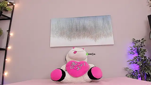 Briana Wells  online show from October 15, 2:14 pm