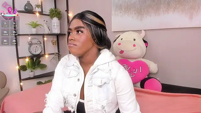 Briana Wells  online show from December 15, 12:44 pm