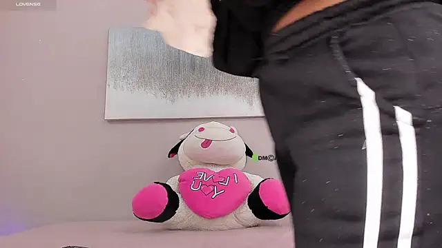 Briana Wells  online show from October 20, 1:55 pm