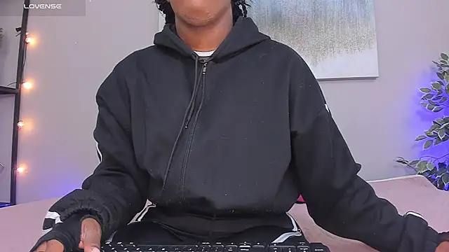 Briana Wells  online show from February 24, 12:28 pm