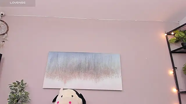 Briana Wells  online show from March 5, 12:35 pm