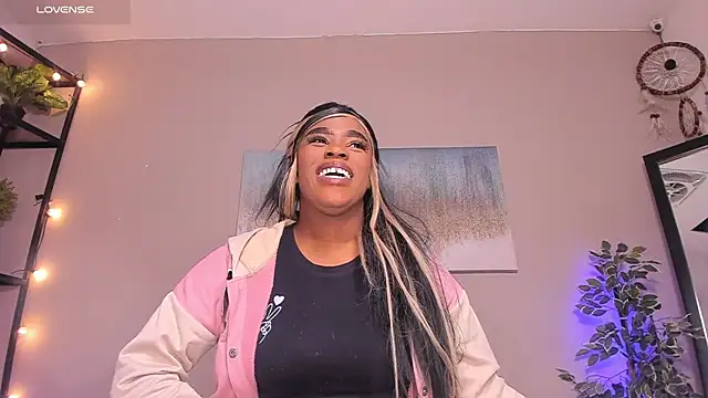 Briana Wells  online show from February 14, 12:38 pm