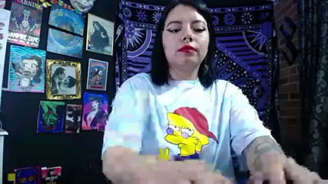 Yourmadame P online show from November 13, 12:25 am