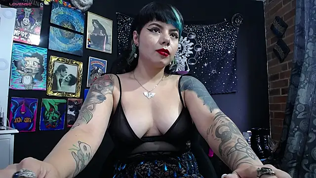 Yourmadame P online show from March 17, 7:26 pm