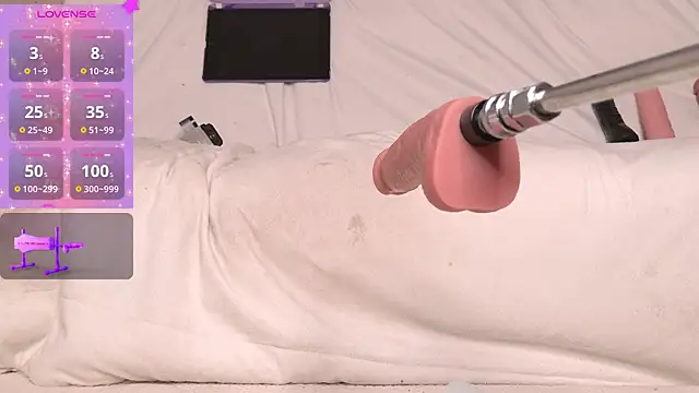 Ashley-Jack online show from December 15, 8:42 am