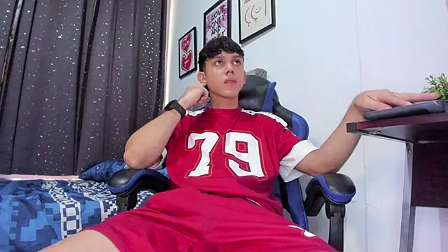 The skinnyguys online show from December 19, 10:12 pm