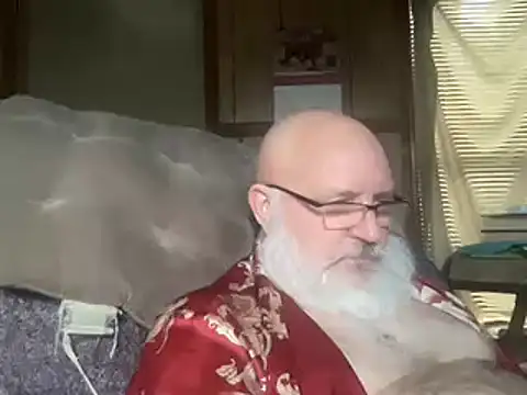 Snapshot of 44jon44 chatting on December 18, 3:00 pm 44jon44 online show from December 18, 3:00 pm