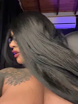 Snapshot of monroe_777 chatting on November 5, 11:08 pm monroe 777 online show from November 5, 11:08 pm