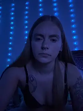 LuvLaceyXXO online show from April 26, 3:04 am