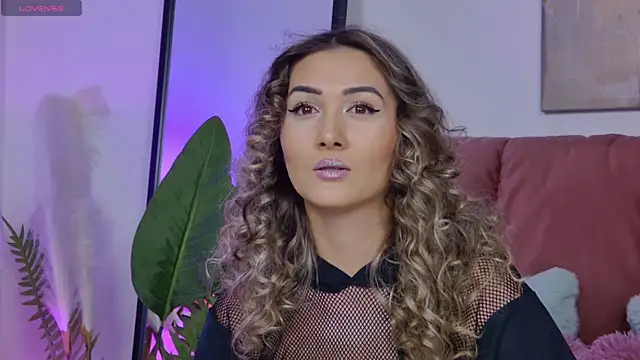 NicolLopeze online show from November 7, 9:14 am