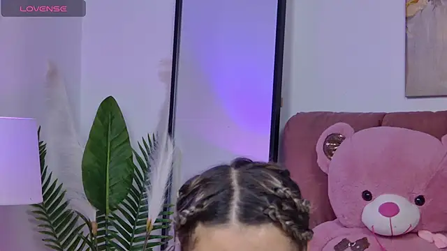 NicolLopeze online show from November 19, 7:30 am