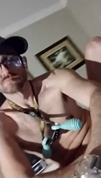 MaxSpadeErotica online show from April 3, 10:11 am