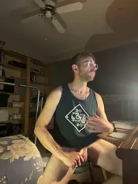 MaxSpadeErotica online show from June 17, 4:34 am