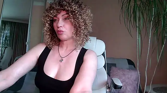 Roxolana Drim online show from March 30, 9:55 am