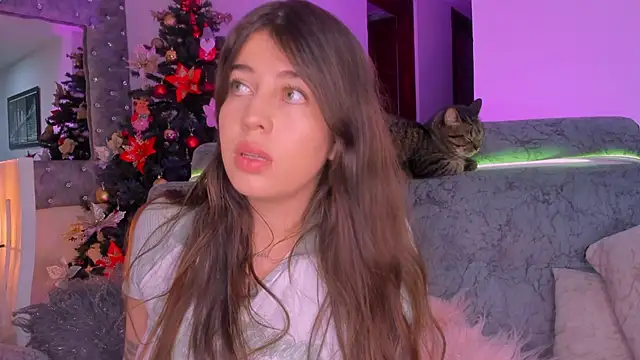 zoe kittylove online show from November 18, 3:21 am