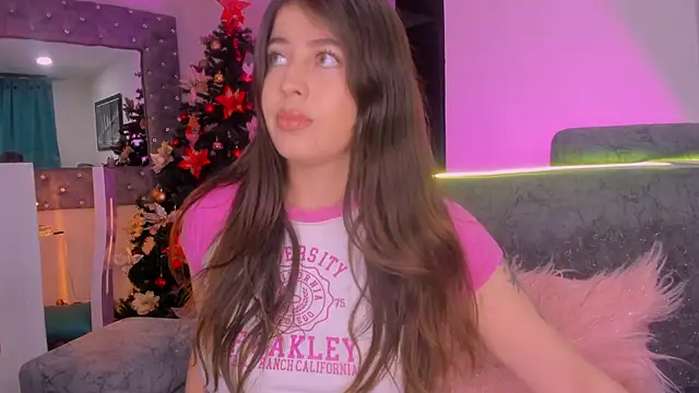 zoe kittylove online show from November 20, 5:19 am