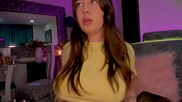 zoe kittylove online show from November 3, 2:50 am