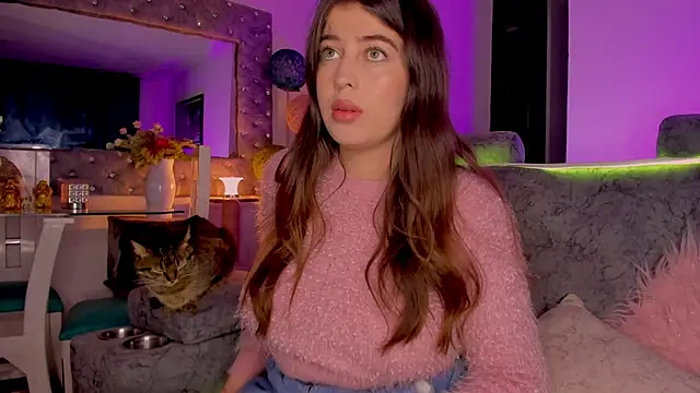 zoe kittylove online show from October 28, 4:02 am