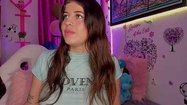 Snapshot of zoe_kittylove chatting on December 19, 5:40 am zoe kittylove online show from December 19, 5:40 am